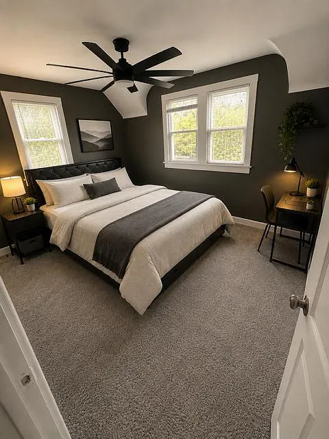 4 bed, 2.0 bath, 2525 sqft, $776 — Photo 1