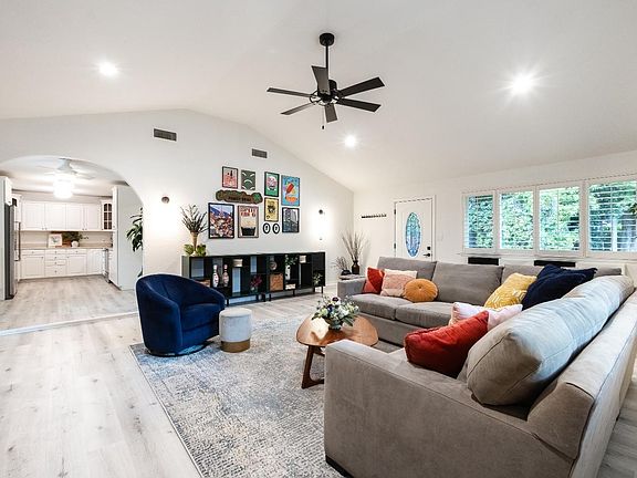5th image of 5208 Moddison Ave