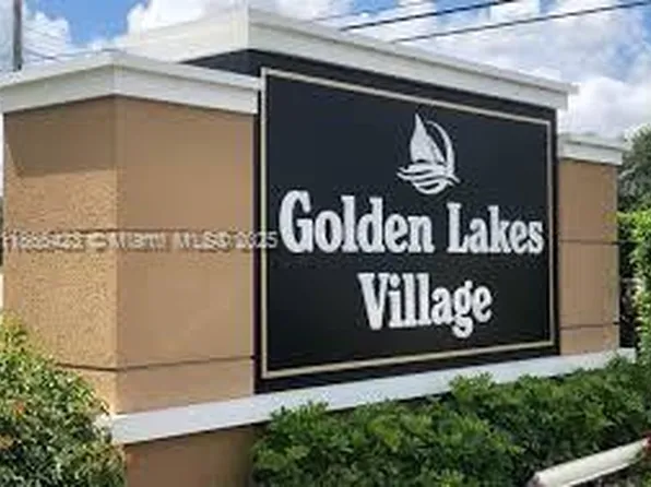 110 Lake Meryl Dr APT 216, Royal Palm Beach, FL 33411