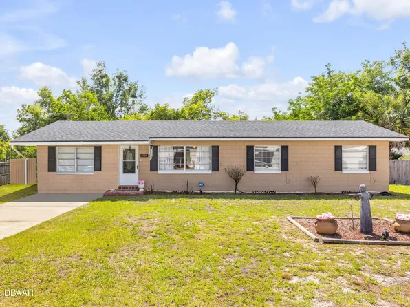1520 Newport Ave, Deland, FL 32724