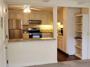 126 Parker St APT 12, Acton, MA 01720