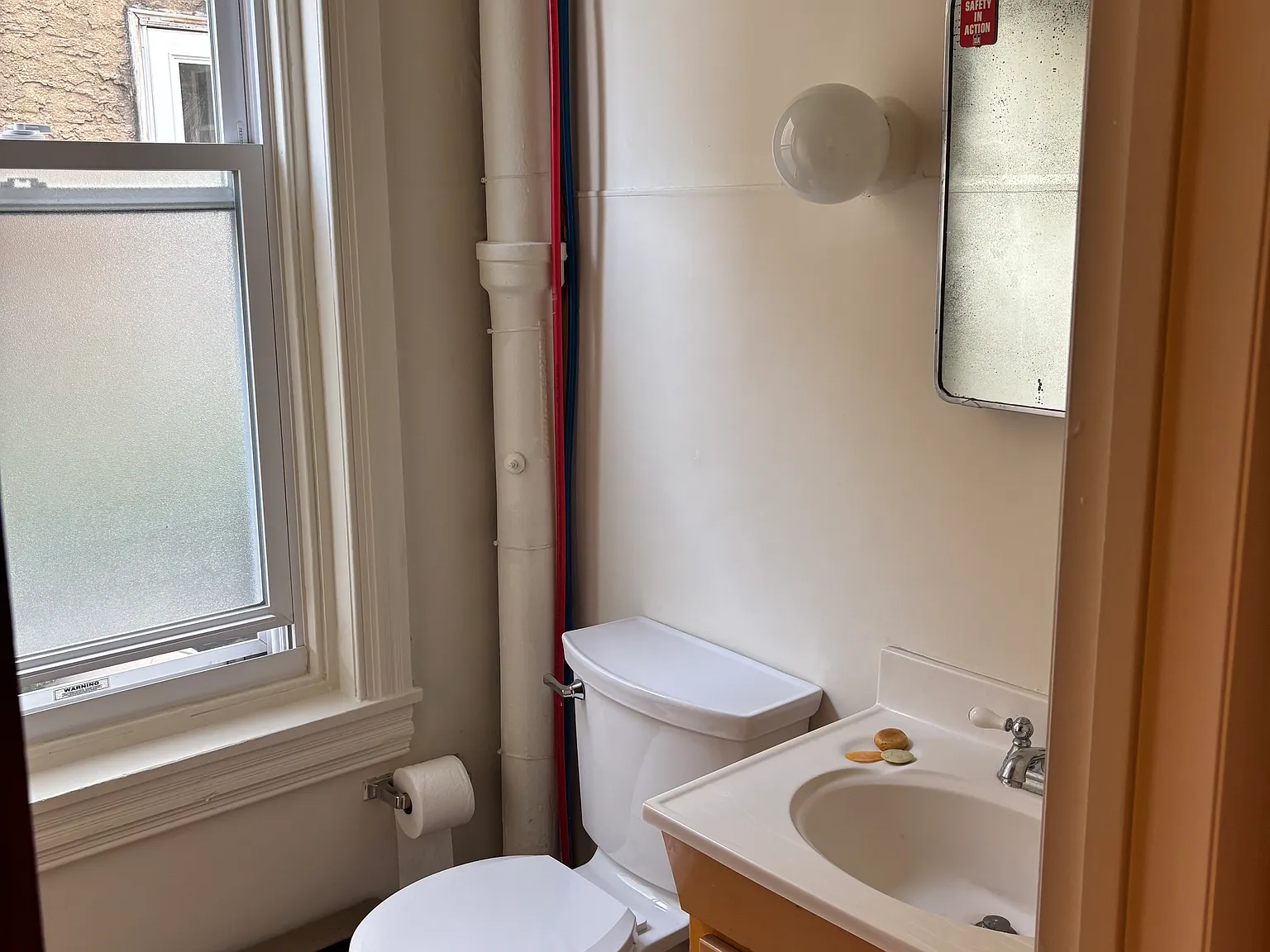 1 bed, 1.5 bath, $1,800 — Photo 3