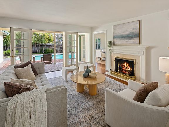 3rd image of 740 San Mateo Dr