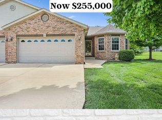 99 Brooks Dr, Bethalto, IL 62010