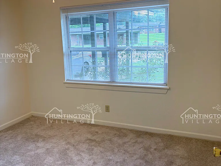 713 Randolph Ave — Photo 4