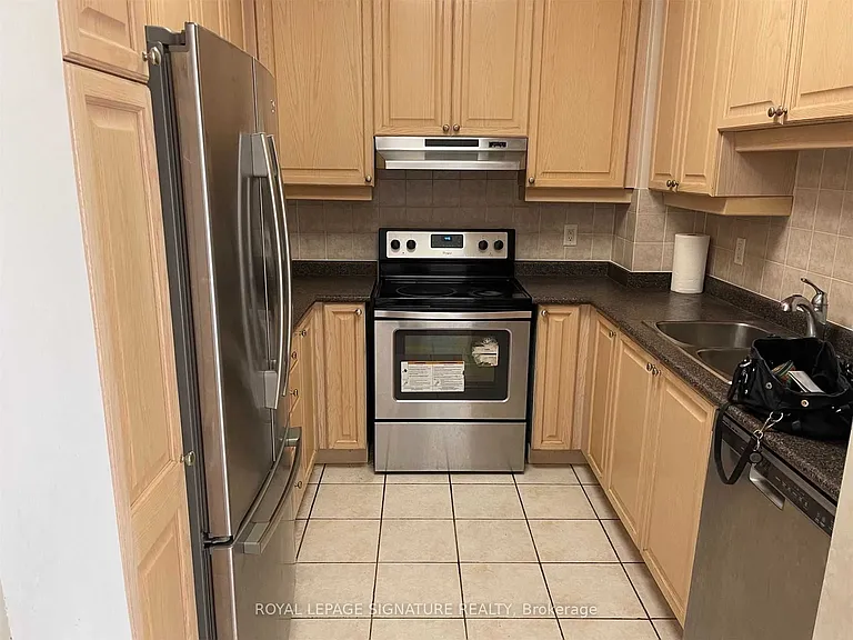 25 Kingsbridge Garden Cir #2811 — Photo 20