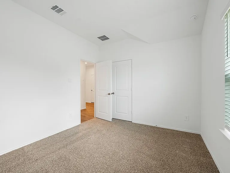 3085 Emerald Ocean Dr — Photo 31