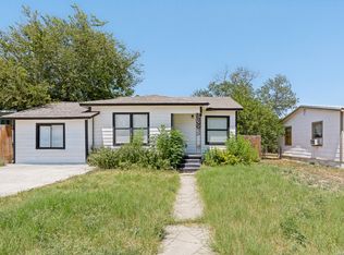 1047 Poinsettia St, San Antonio, TX 78202