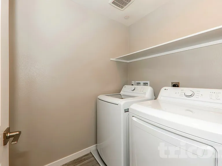 29428 Walnut Tree Way — Photo 13