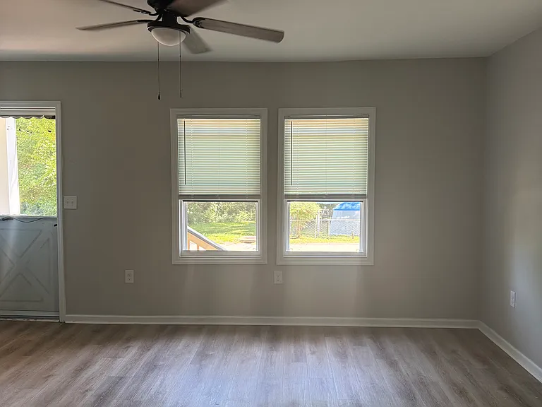 1731 Ethel St — Photo 3