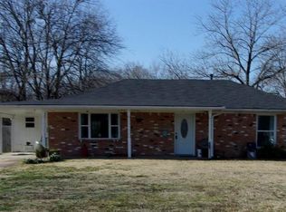 1045 Davis St N, Sulphur Springs, TX 75482