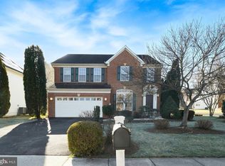 5564 La Vista Dr, Alexandria, VA 22310