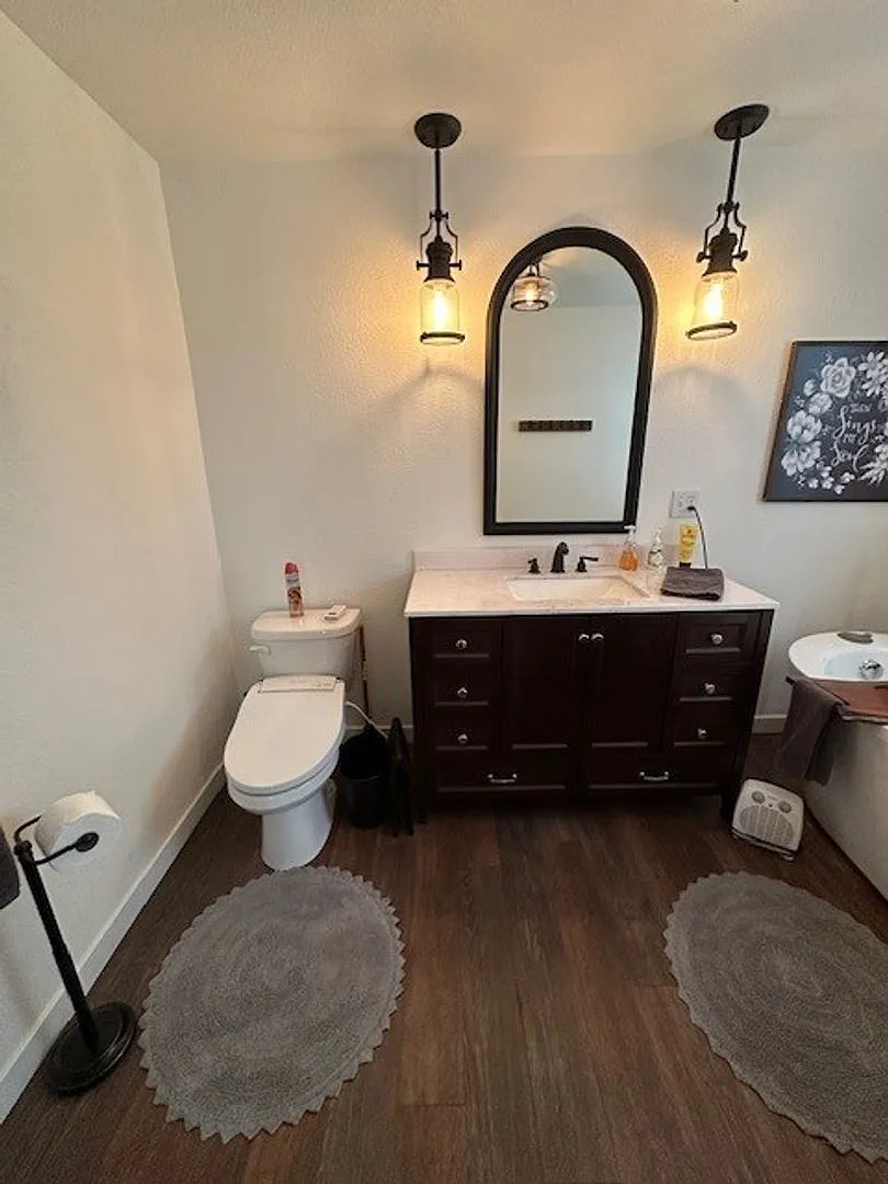 553 Chetco Ave #2 — Photo 2