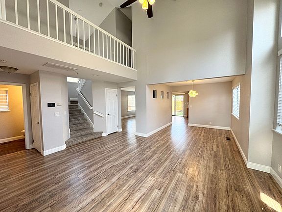 5th image of 5312 Hillflower Dr