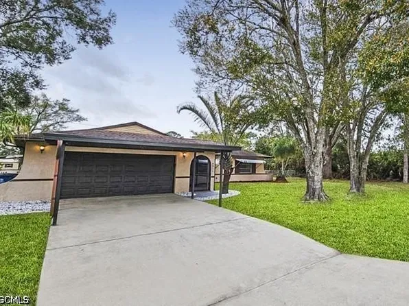 4911 7th St W, Lehigh Acres, FL 33971