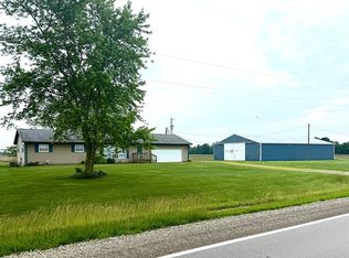 4921 Kinmundy Rd, Louisville, IL 62858