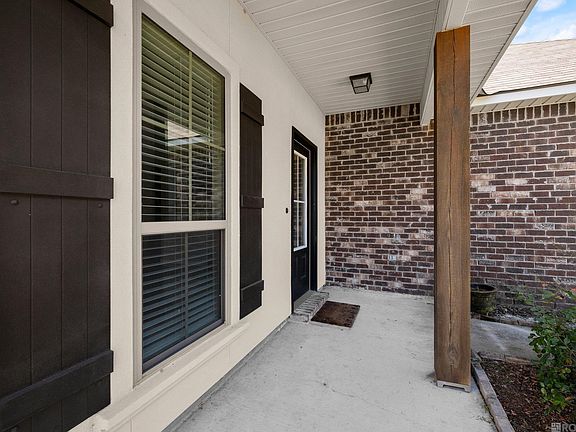 3rd image of 655 Pine Hollow Dr