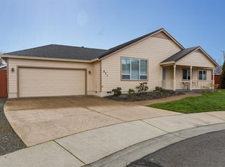 571 Bachand Cir, Central Pt, OR 97502