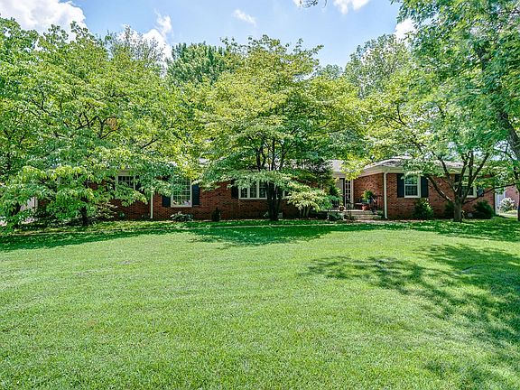 2nd image of 1414 Parklawn Dr