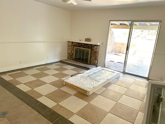 3rd image of 2522 Comanche Ct