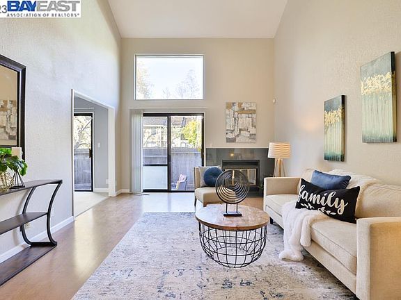 5th image of 2449 Rebecca Lynn Way
