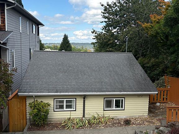 2nd image of 8232 S 122nd St