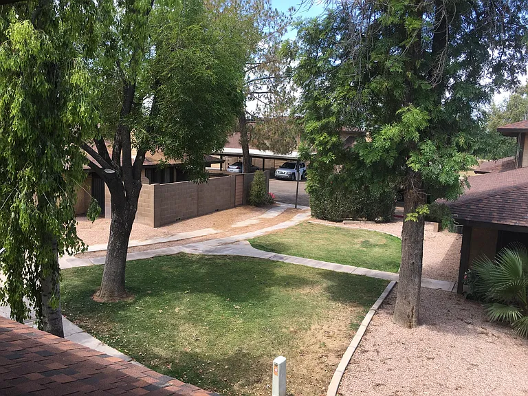 1692 W Village Way — Photo 4