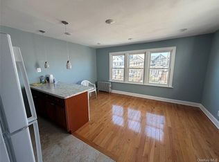 9055 178th St, Jamaica, NY 11432