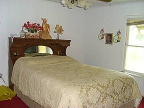 3rd image of 13558 State Highway 110 N