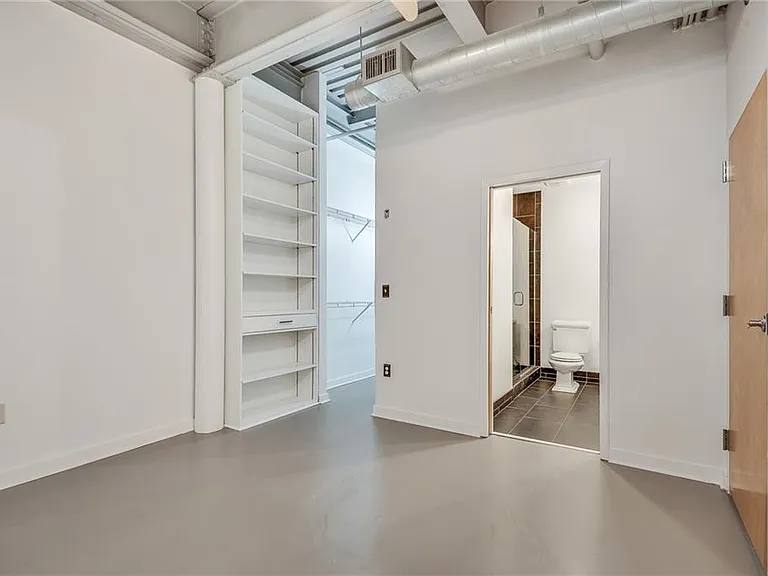 400 Village Pkwy NE #202 — Photo 17
