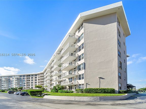 4th image of 2851 S Ocean 7-U