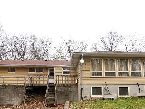 2nd image of 560 Fairhill Dr