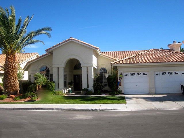 1st image of 1440 Castle Crest Dr