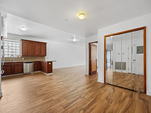 4th image of 622 Foster Ave #5B