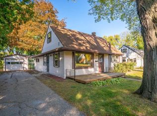 1502 Whenona Dr, Madison, WI 53711