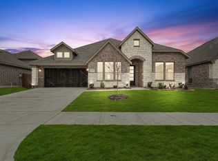 217 Resting Place Rd, Waxahachie, TX 75165