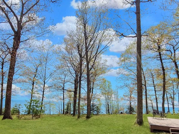 1117 S Shore Rd, La Pointe, WI 54850