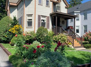 12 Inverness St, Portland, ME 04103