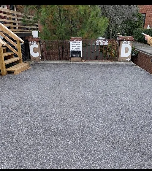 220 Sandy Springs Pl #D — Photo 2