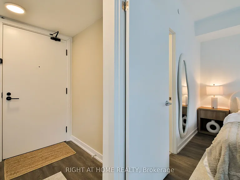 1612 Charles St #428 — Photo 19