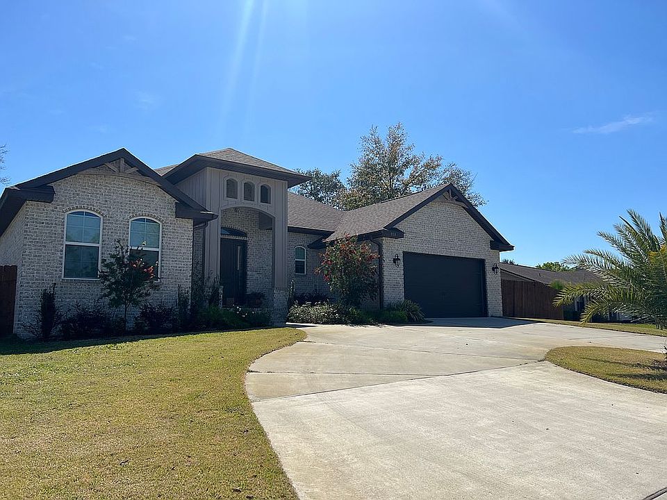 1st image of 958 Vestavia Way