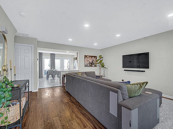 2nd image of 1825 Dogwood Ct