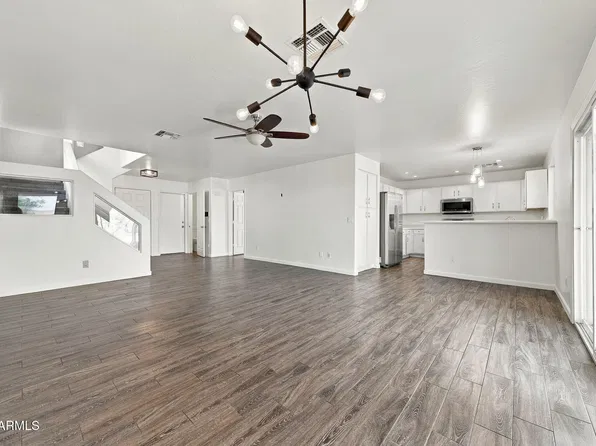 11948 W DAHLIA Drive, El Mirage, AZ 85335