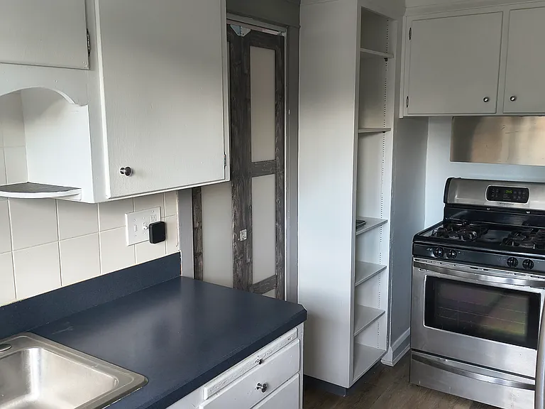1440 Larchmont Ave #UPPER — Photo 20
