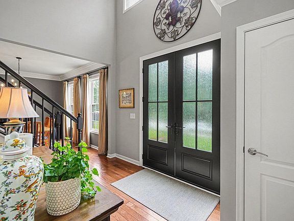 5th image of 1616 Grandview Dr