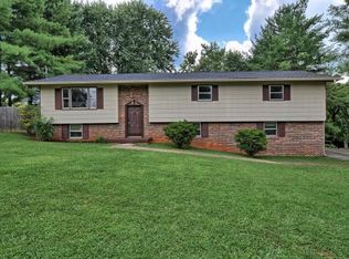 147 Pecan Wood Dr, Jonesborough, TN 37659