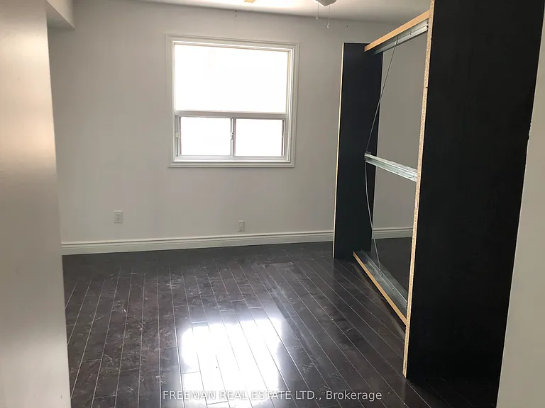 1022 Gerrard St E #2 — Photo 9