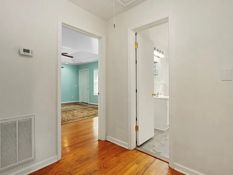 711 Barton Ave — Photo 19