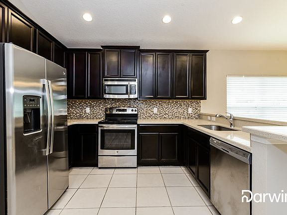 3rd image of 216 Whispering Pine Way