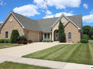 5751 Eagles Landing Dr, Oregon, OH 43616